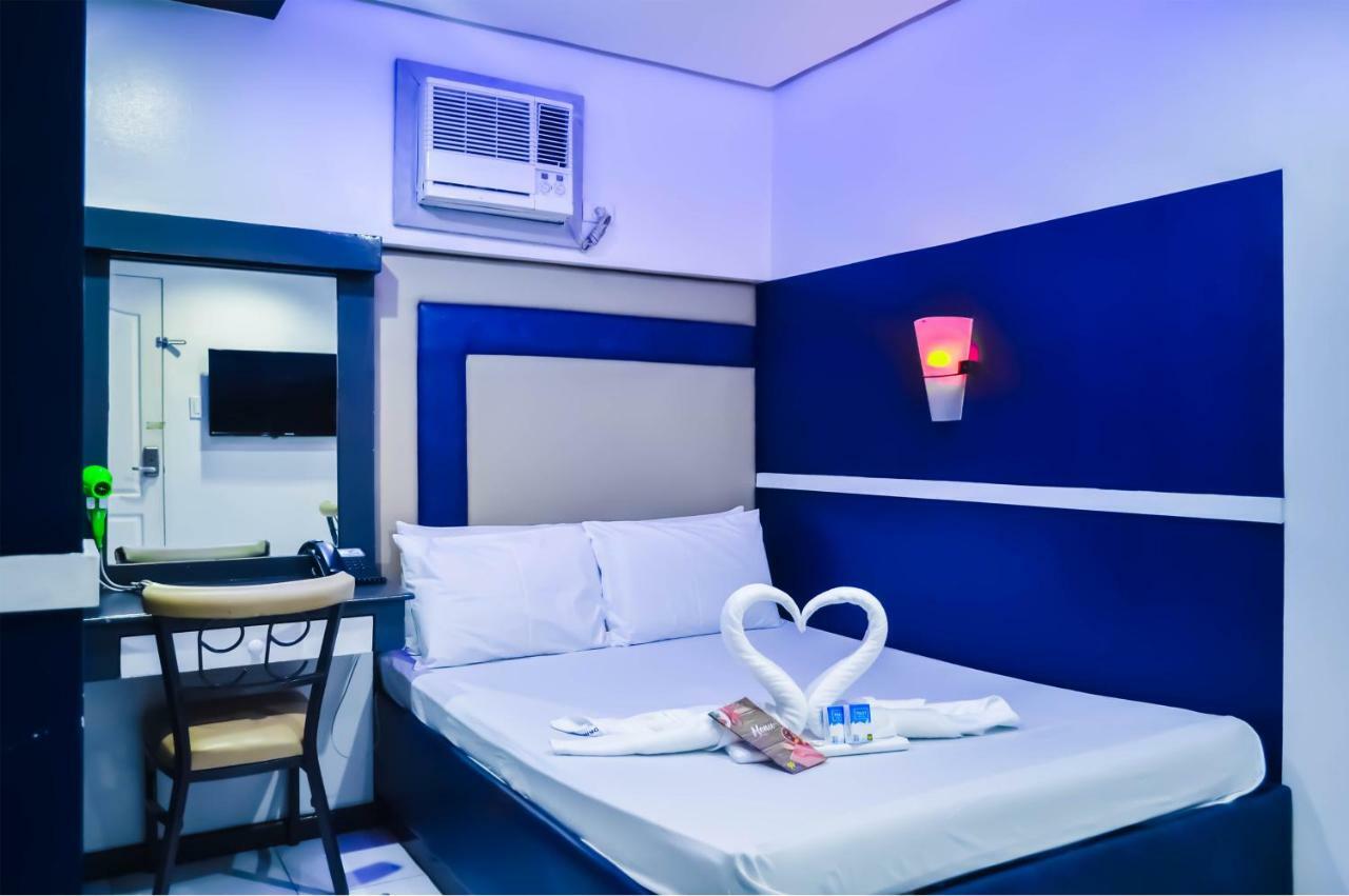 Hotel 99 Cubao Quezon City Exterior photo